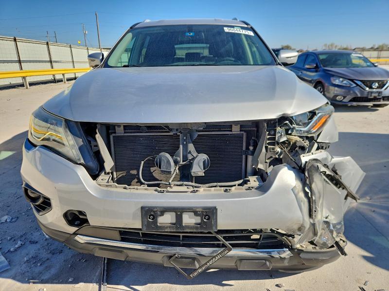 Photo 5 from auction – 2017 NISSAN PATHFINDER with VIN 5N1DR2MN9HC682424