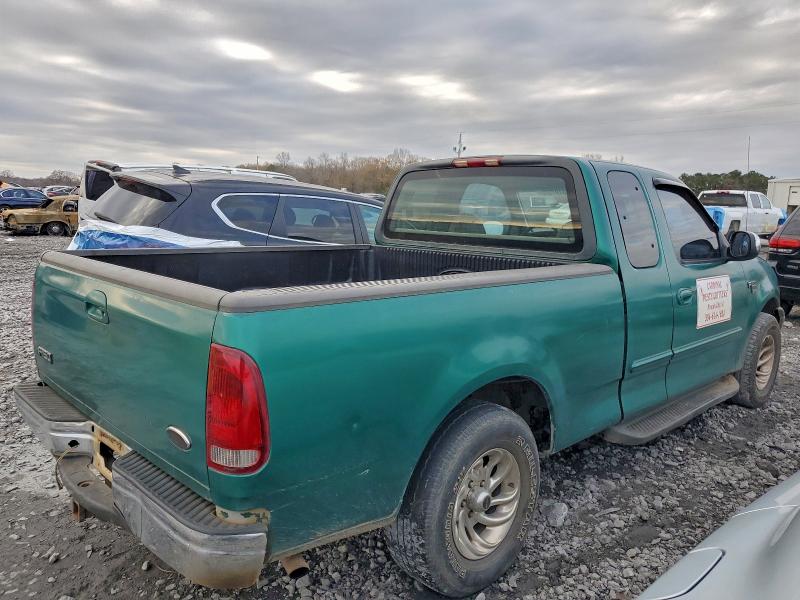 Photo 3 from auction – 2000 FORD F150 with VIN 1FTRX17W6YNA11070