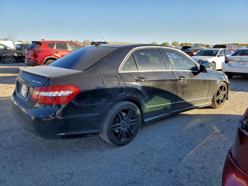 Photo 3 from auction – 2010 MERCEDES-BENZ E 350 with VIN WDDHF5GB0AA203610