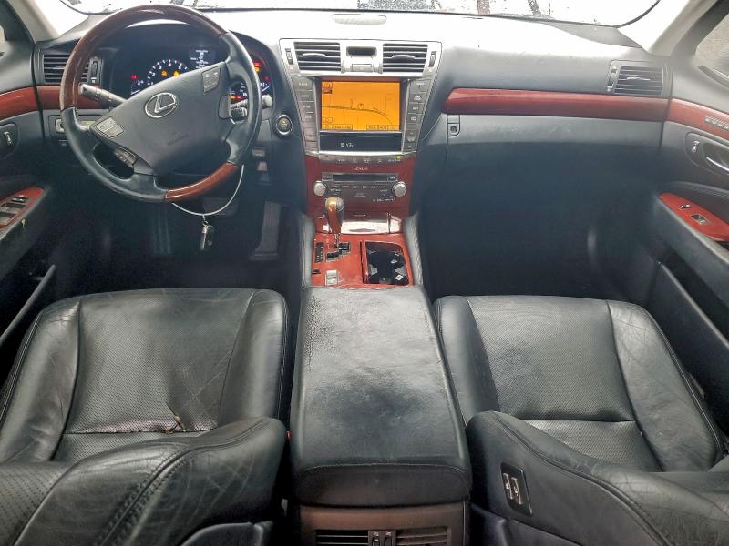 Photo 8 from auction – 2012 LEXUS LS with VIN JTHCL5EF6C5014344