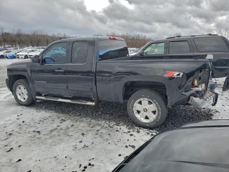 Photo 2 from auction – 2011 CHEVROLET SILVERADO with VIN 1GCRKSE30BZ110948