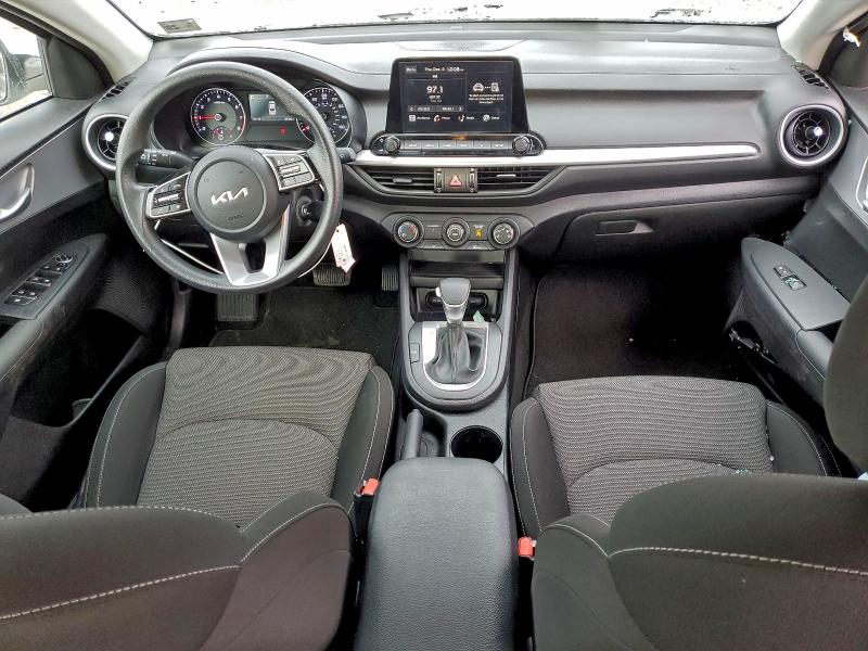 Photo 8 from auction – 2023 KIA FORTE with VIN 3KPF24AD8PE690787