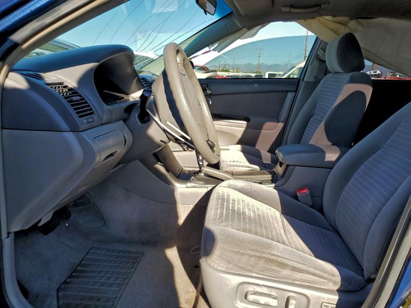 Photo 7 from auction – 2005 TOYOTA CAMRY LE with VIN 4T1BE30K35U061433