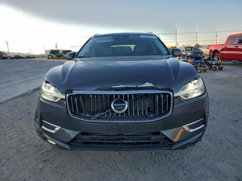 Photo 5 from auction – 2018 VOLVO XC60 with VIN YV4102RL5J1036014