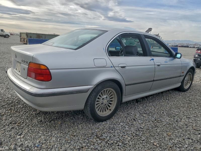 Photo 3 from auction – 2000 BMW 540 I AUTO with VIN WBADN6349YGM64361