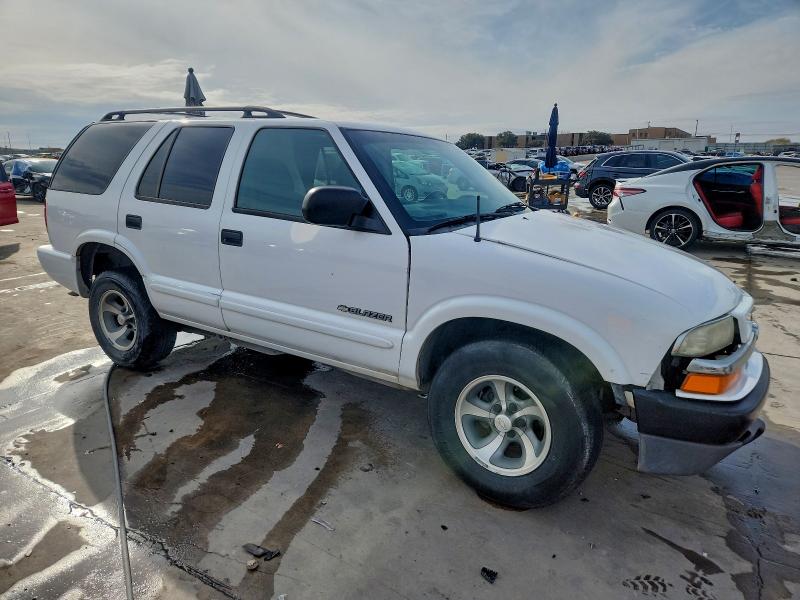 Photo 4 from auction – 2004 CHEVROLET BLAZER with VIN 1GNCS13X14K115195