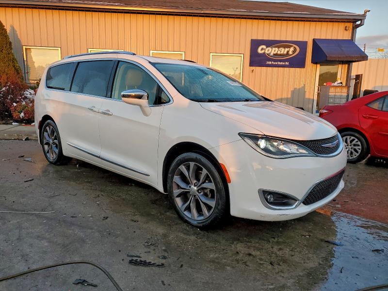 Photo 4 from auction – 2018 CHRYSLER PACIFICA L with VIN 2C4RC1GG5JR150040