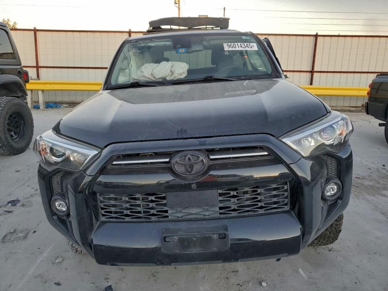 Photo 5 from auction – 2021 TOYOTA 4RUNNER SR with VIN JTEFU5JR4M5234817