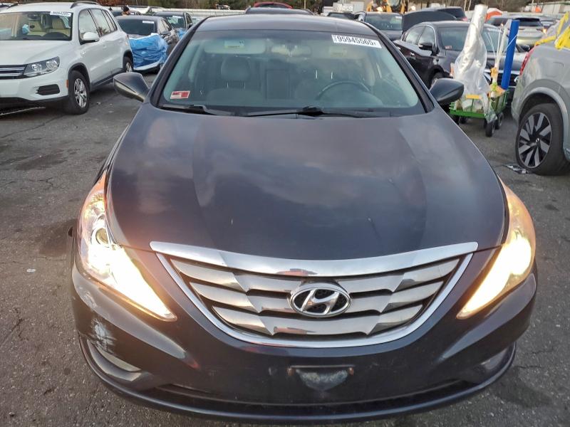 Photo 5 from auction – 2013 HYUNDAI SONATA SE with VIN 5NPEC4AC8DH627681