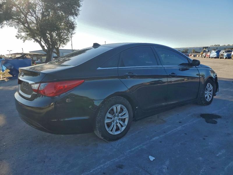 Photo 3 from auction – 2012 HYUNDAI SONATA GLS with VIN 5NPEB4AC2CH461966