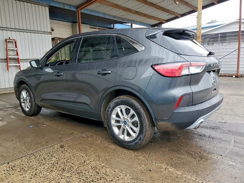 Photo 2 from auction – 2020 FORD ESCAPE SE with VIN 1FMCU9G62LUC11404