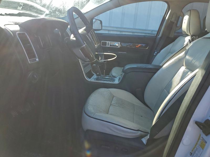 Photo 7 from auction – 2010 LINCOLN MKX with VIN 2LMDJ6JC8ABJ06447