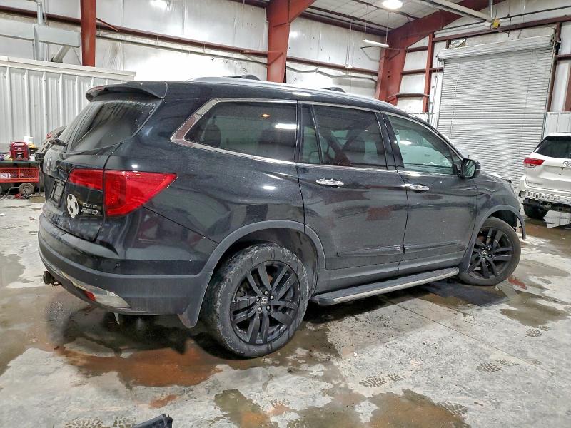 Photo 3 from auction – 2017 HONDA PILOT ELIT with VIN 5FNYF6H07HB013771