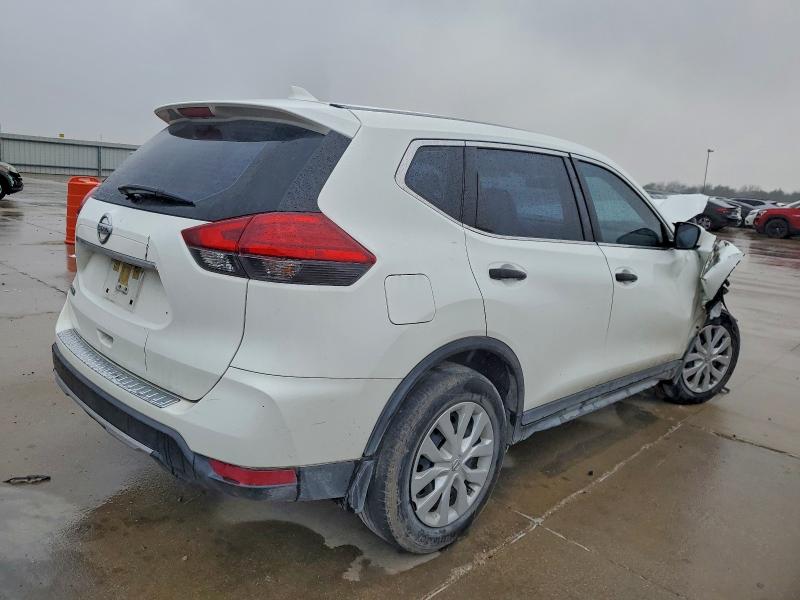 Photo 3 from auction – 2017 NISSAN ROGUE S with VIN JN8AT2MT5HW141297