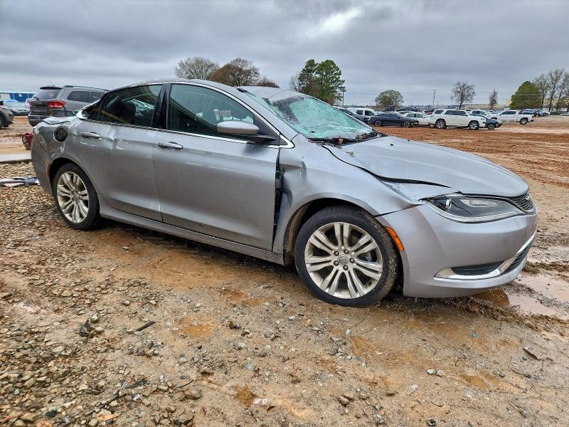 Photo 4 from auction – 2015 CHRYSLER 200 LIMITE with VIN 1C3CCCAB3FN672785