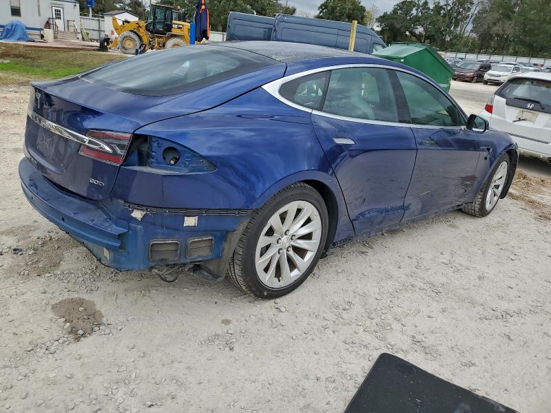 Photo 3 from auction – 2016 TESLA MODEL S with VIN 5YJSA1E22GF147745