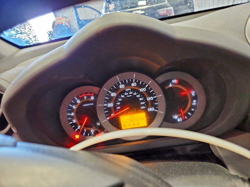 Photo 9 from auction – 2011 TOYOTA RAV4 with VIN 2T3ZF4DV9BW072753