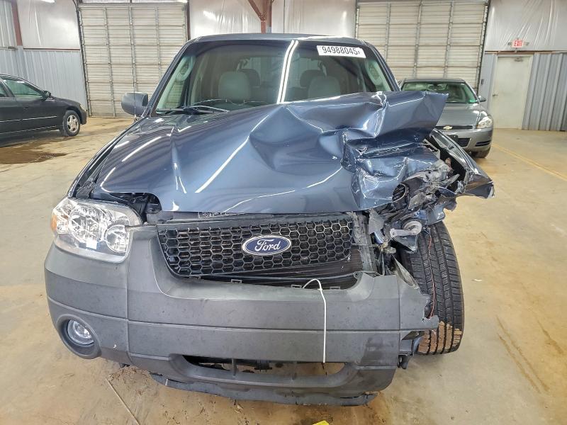 Photo 5 from auction – 2005 FORD ESCAPE XLT with VIN 1FMYU03155KD65325