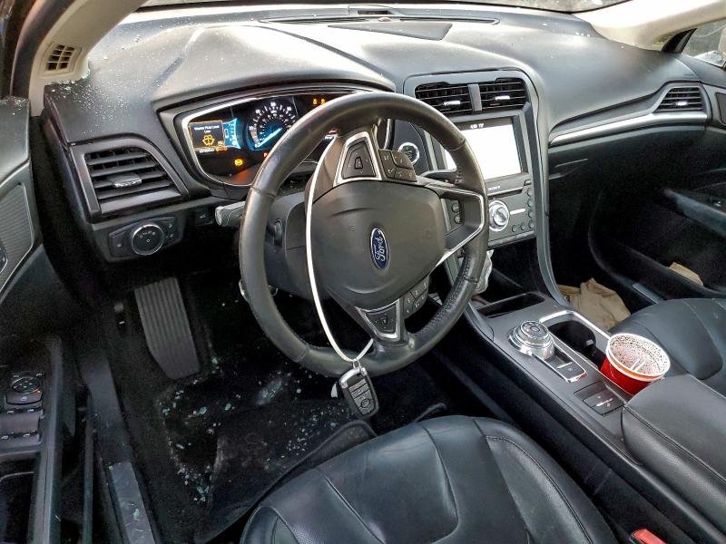 Photo 8 from auction – 2017 FORD FUSION with VIN 3FA6P0SU6HR380498