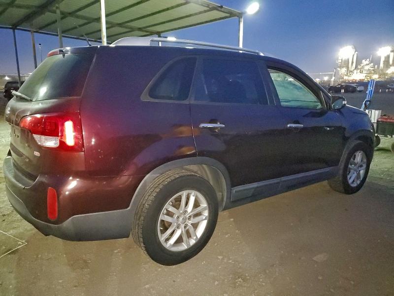 Photo 3 from auction – 2014 KIA SORENTO with VIN 5XYKT4A69EG480213