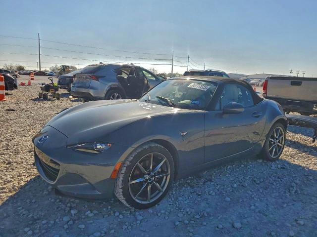 MAZDA MX-5 MIATA 2021 with VIN JM1NDAD70M0456514 - Photo from auction