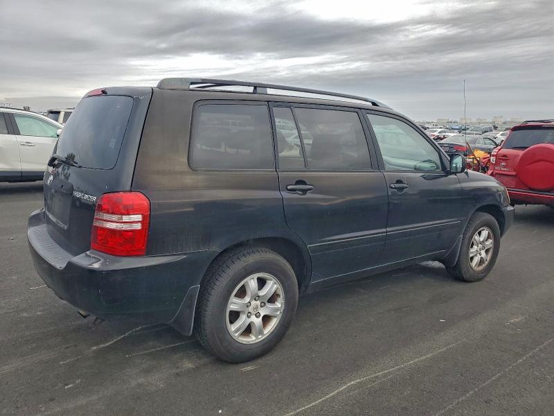 Photo 3 from auction – 2003 TOYOTA HIGHLANDER with VIN JTEGF21A330087120