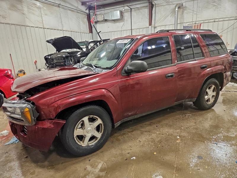 CHEVROLET TRAILBLAZE 2004 with VIN 1GNDS13S242396321 - Photo from auction