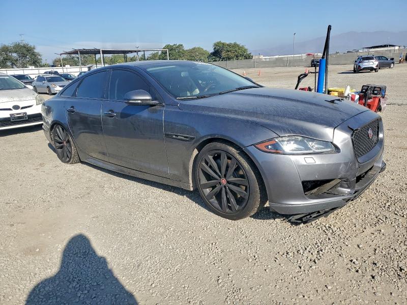 Photo 4 from auction – 2017 JAGUAR XJ with VIN SAJWA1C71H8W12499