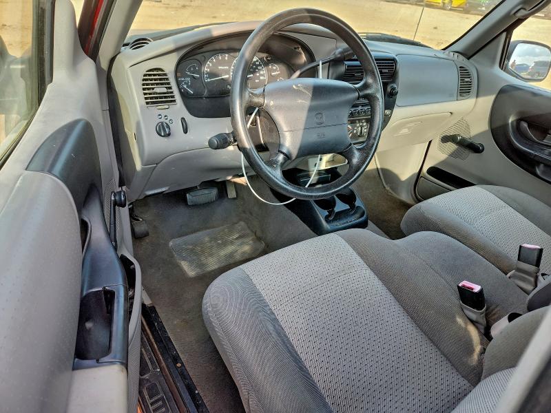 Photo 8 from auction – 2000 MAZDA B3000 with VIN 4F4YR13V9YTM33517
