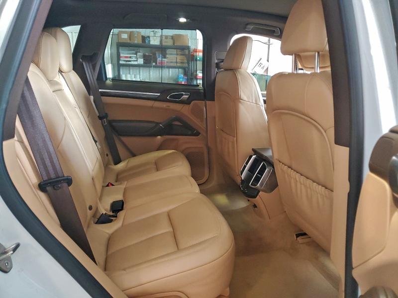 Photo 11 from auction – 2016 PORSCHE CAYENNE with VIN WP1AA2A2XGLA00852