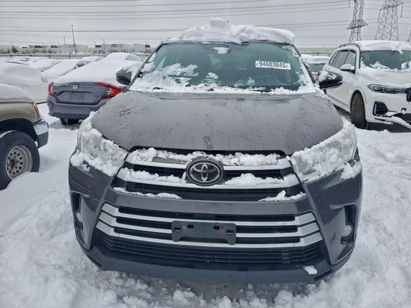 Photo 5 from auction – 2017 TOYOTA HIGHLANDER with VIN 5TDJZRFH9HS521643