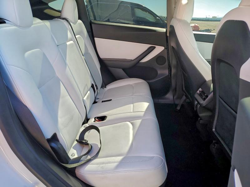 Photo 10 from auction – 2021 TESLA MODEL Y with VIN 5YJYGDEF6MF215893
