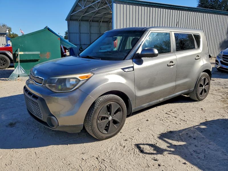 KIA SOUL 2015 with VIN KNDJN2A27F7214047 - Photo from auction