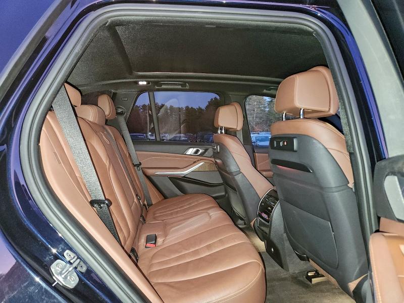 Photo 11 from auction – 2019 BMW X5 XDRIVE4 with VIN 5UXCR6C56KLL03037