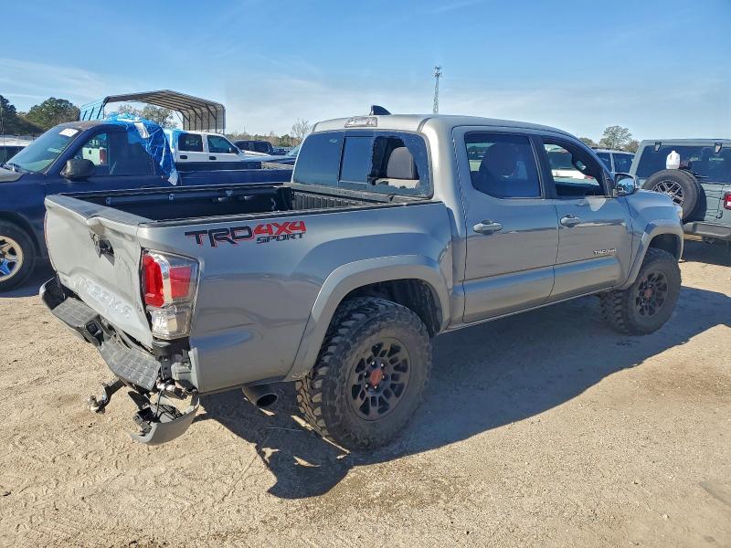 Photo 3 from auction – 2020 TOYOTA TACCOMA with VIN 5TFCZ5AN5LX215640