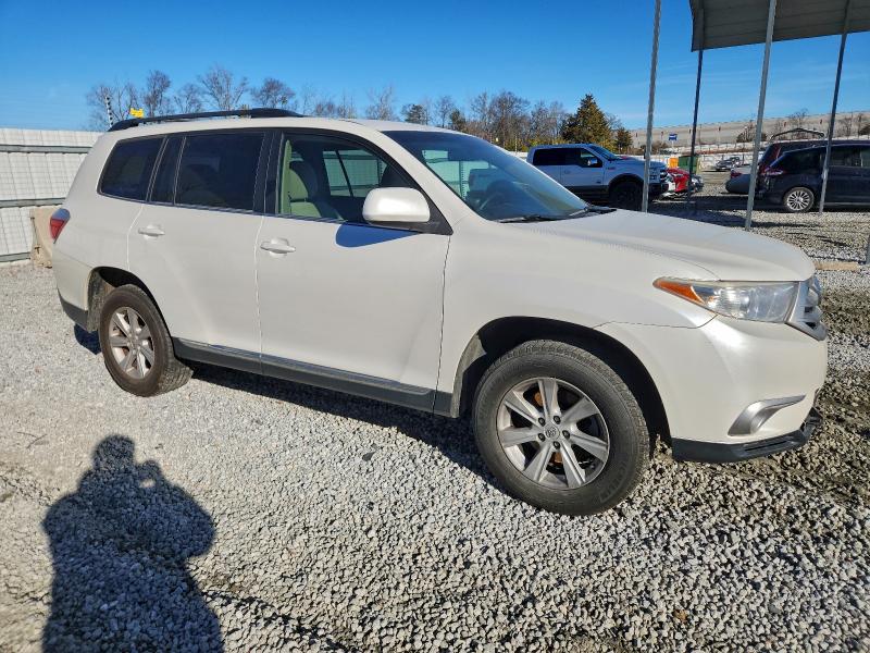 Фото 4 с аукциона – 2013 TOYOTA HIGHLANDER с VIN 5TDZA3EH6DS040588