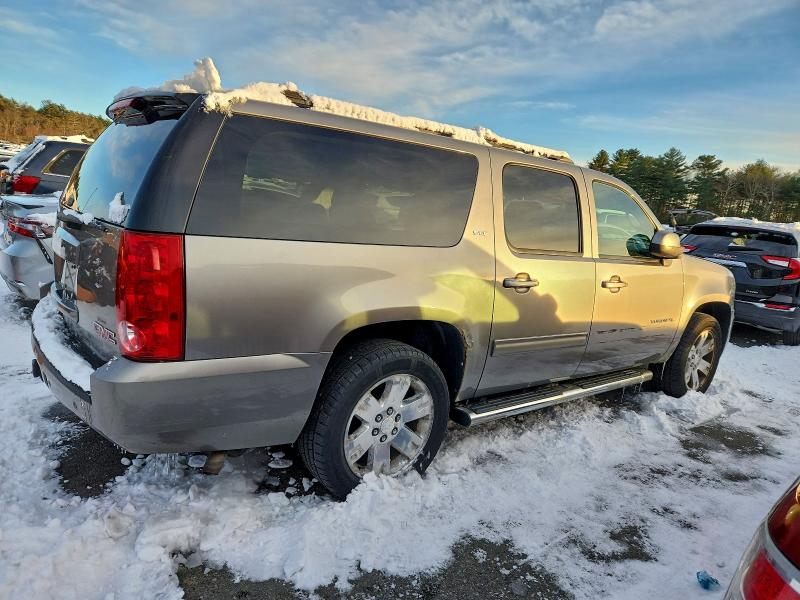 Photo 3 from auction – 2012 GMC YUKON XL K with VIN 1GKS2KE75CR212935