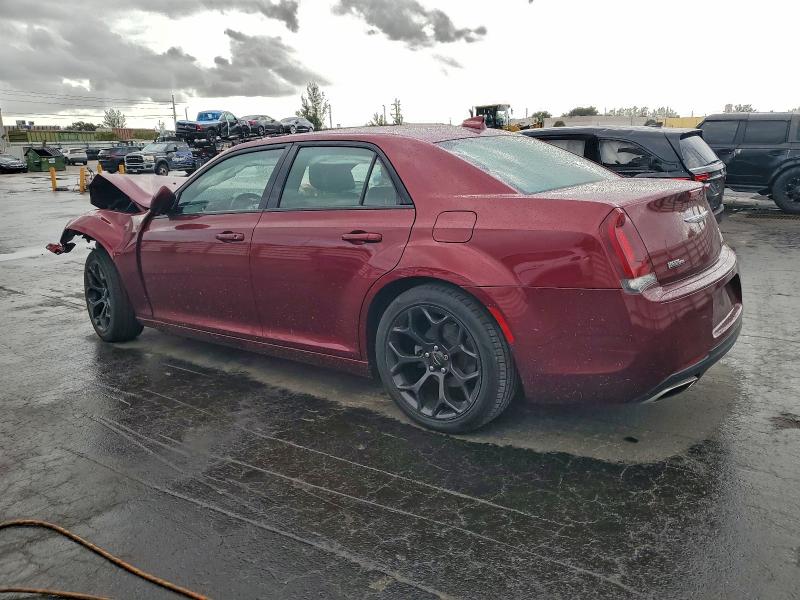 Photo 2 from auction – 2019 CHRYSLER 300 S with VIN 2C3CCABG5KH654015