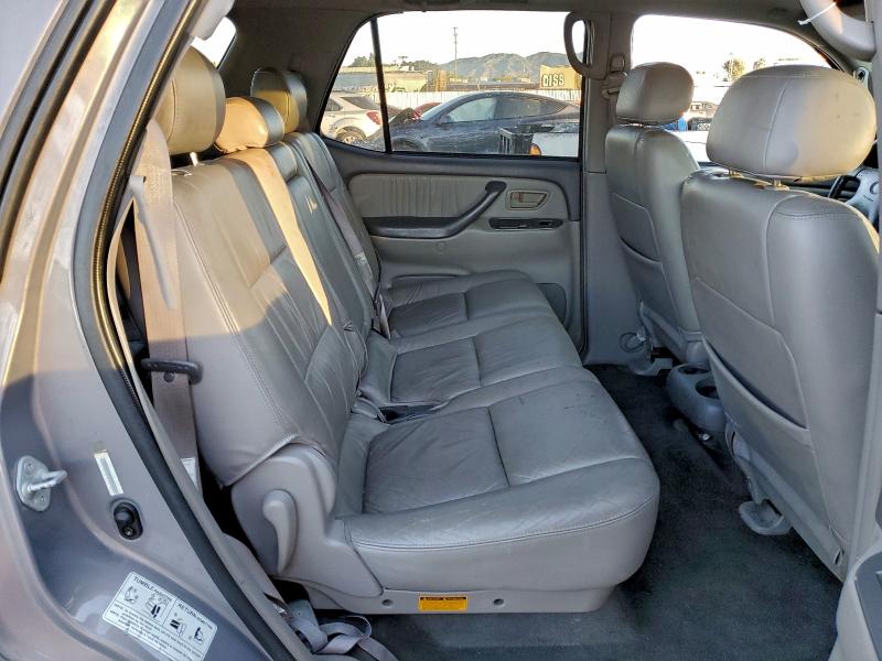 Photo 11 from auction – 2001 TOYOTA SEQUOIA LI with VIN 5TDZT38A71S014392