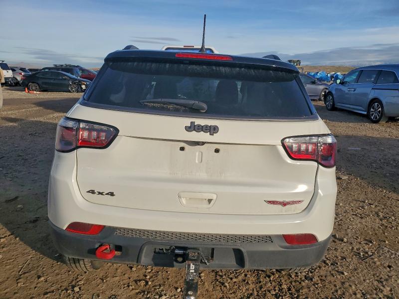 Photo 6 from auction – 2018 JEEP COMPASS TR with VIN 3C4NJDDB5JT231261