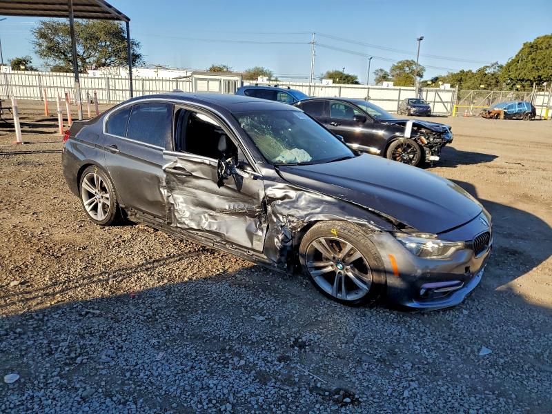Photo 4 from auction – 2017 BMW 330 I with VIN WBA8B9G52HNU50053
