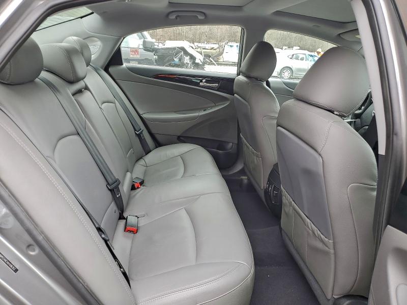 Photo 10 from auction – 2013 HYUNDAI SONATA SE with VIN 5NPEC4ACXDH596353