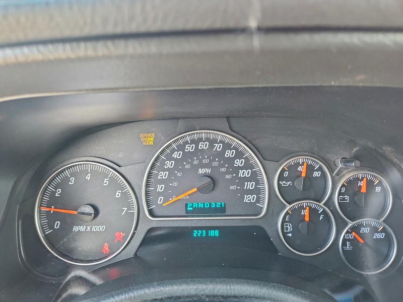 Photo 9 from auction – 2002 GMC ENVOY XL with VIN 1GKET16S226136257