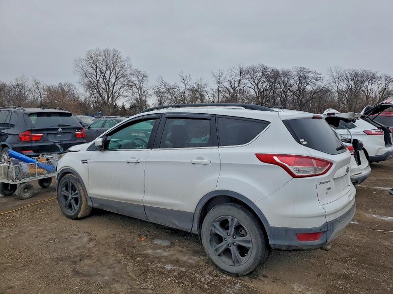 Photo 2 from auction – 2014 FORD ESCAPE SE with VIN 1FMCU0G92EUC31578
