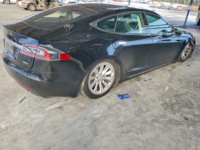 Photo 3 from auction – 2017 TESLA MODEL S with VIN 5YJSA1E20HF192149