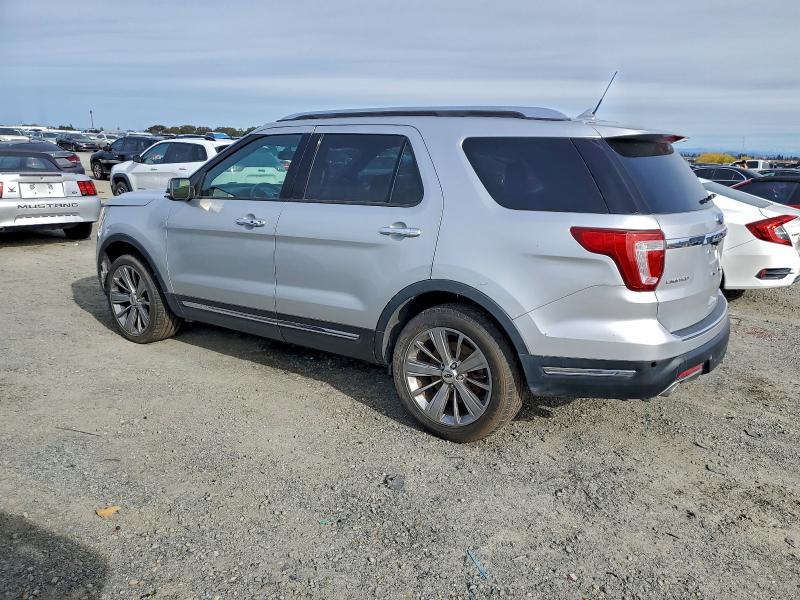 Photo 2 from auction – 2018 FORD EXPLORER L with VIN 1FM5K8F83JGA85190