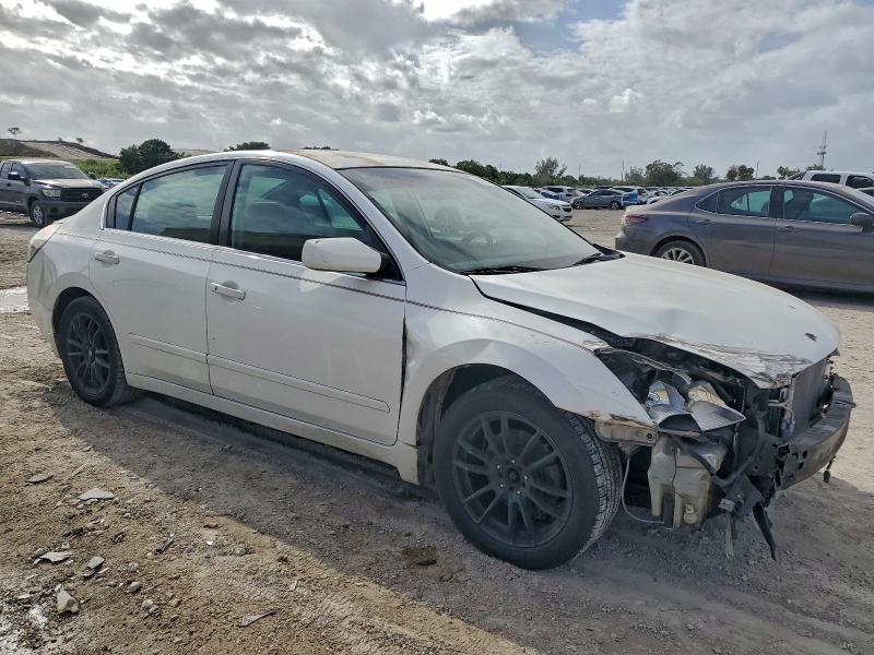 Photo 4 from auction – 2007 NISSAN ALTIMA 2.5 with VIN 1N4AL21E07N447769
