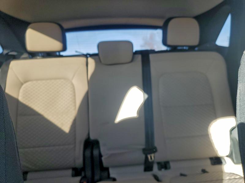 Photo 10 from auction – 2022 FORD ESCAPE SE with VIN 1FMCU9G65NUA83324