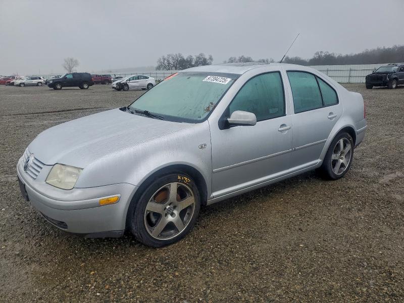 VOLKSWAGEN JETTA GLI 2003 with VIN 3VWVH69M63M185841 - Photo from auction