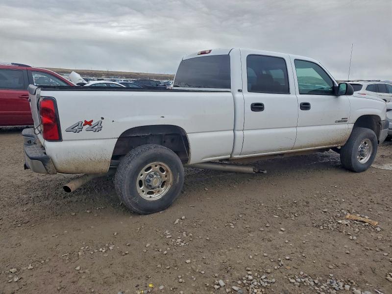 Photo 3 from auction – 2004 CHEVROLET SILVERADO with VIN 1GCHK232X4F258292